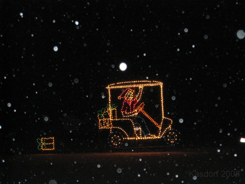 Christmas Lights Hines Drive 2008 054.jpg - The 2008 Wayne County Hines Drive Christmas Light Display. 4.5 miles of Christmas Light Displays and lots of animation!